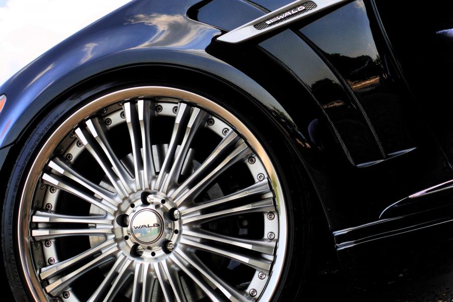  Lexus LS600h Executive Line by Wald 2010 года  (фото 68 из 81)